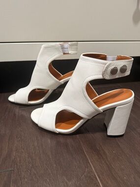 White Cutout Open-Toe Block Heel Sandals with Ankle Strap